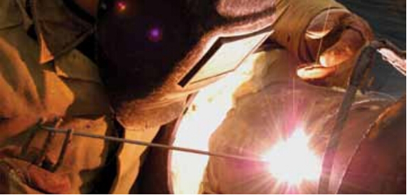 手持式光譜合金(jīn)分析儀 手持式光譜合金(jīn)分析儀