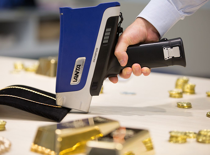 奧林(lín)巴斯手持式貴金(jīn)屬元素分析儀 Vanta系列