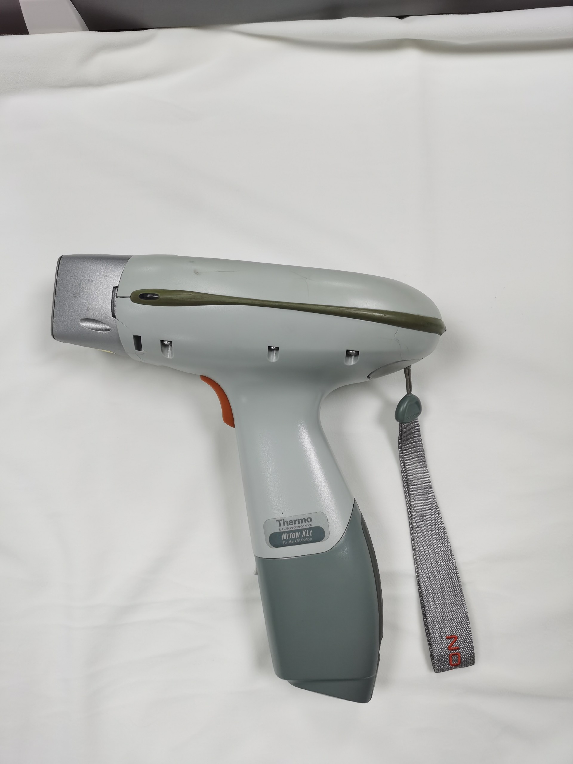 尼通手持式合金(jīn)光譜儀